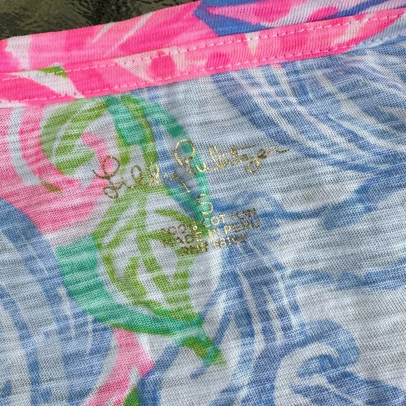 Lilly Pulitzer V-Neck Tee - Picture 3 of 9